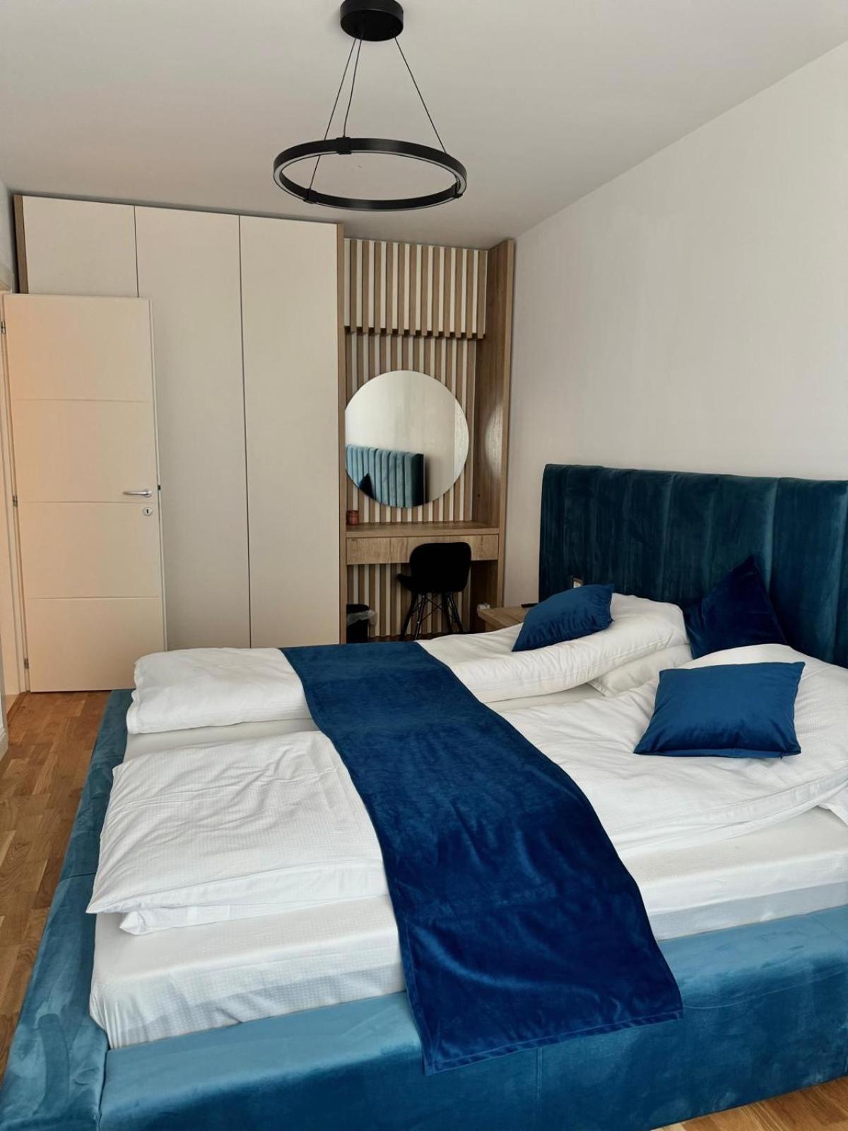 Luxury Blue Apartment Iasi Exteriér fotografie